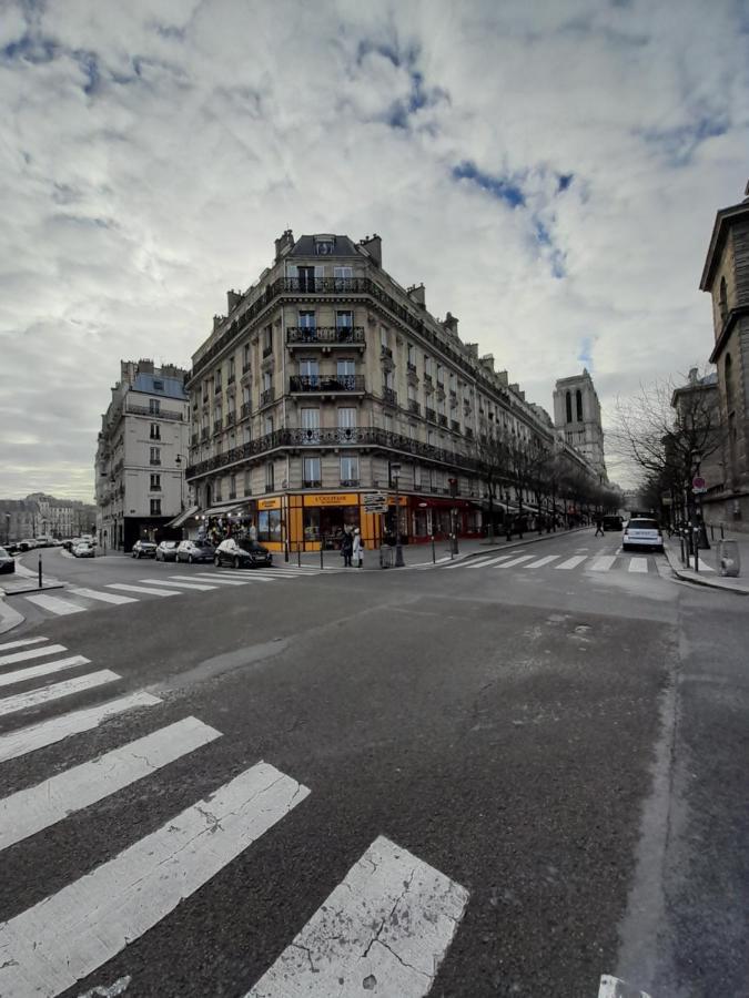 Cosy 2 Pieces Typiquement Parisien A Notre-Dame Apartment ภายนอก รูปภาพ