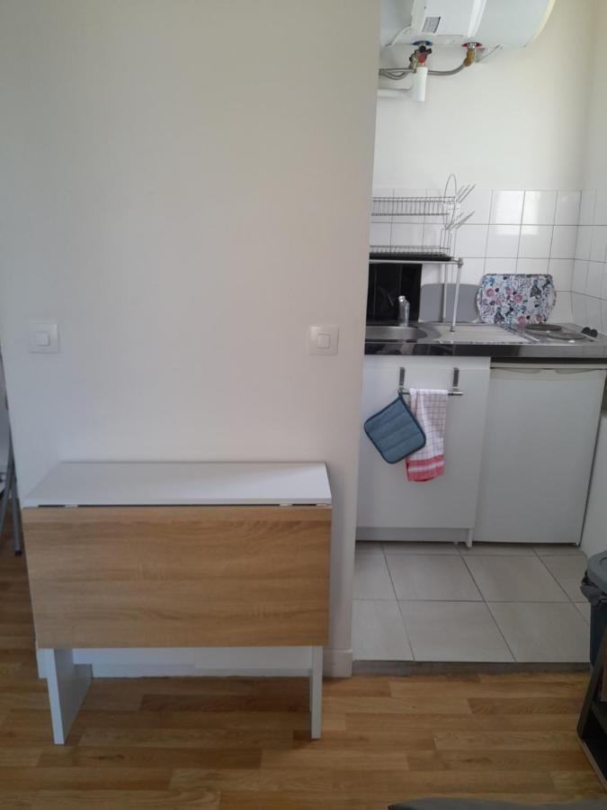 Cosy 2 Pieces Typiquement Parisien A Notre-Dame Apartment ภายนอก รูปภาพ