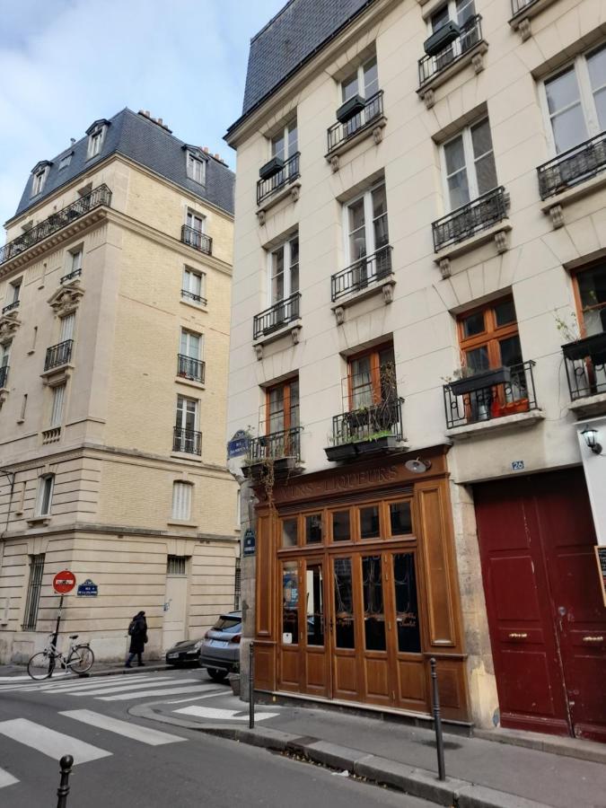 Cosy 2 Pieces Typiquement Parisien A Notre-Dame Apartment ภายนอก รูปภาพ