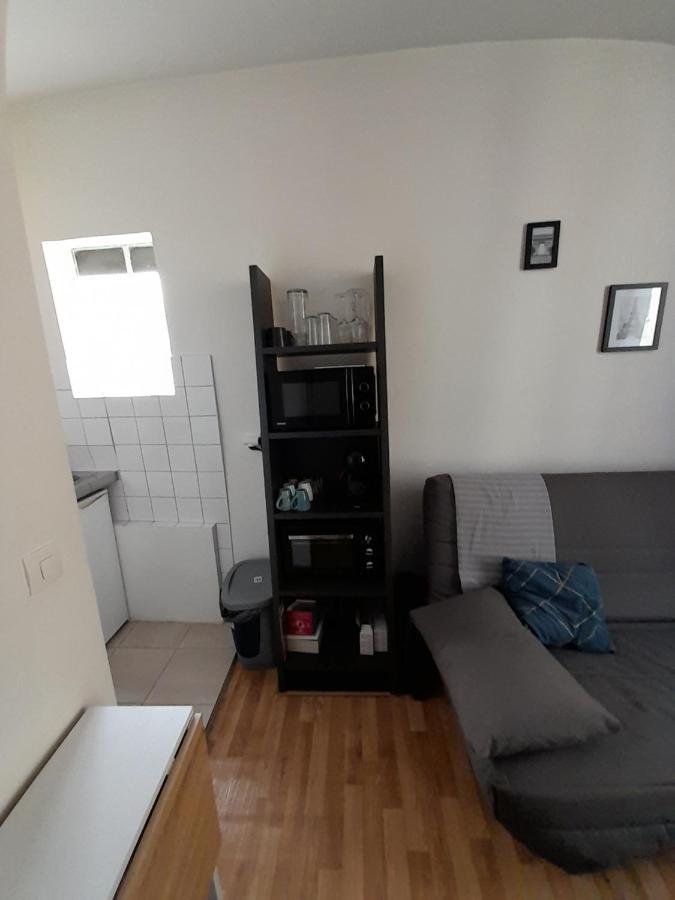Cosy 2 Pieces Typiquement Parisien A Notre-Dame Apartment ภายนอก รูปภาพ